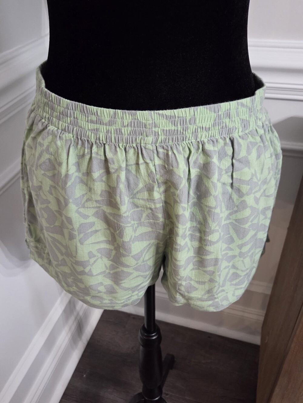 RVCA Sawyer Eco Shorts Grenn/Grey Sz Medium Water Sports